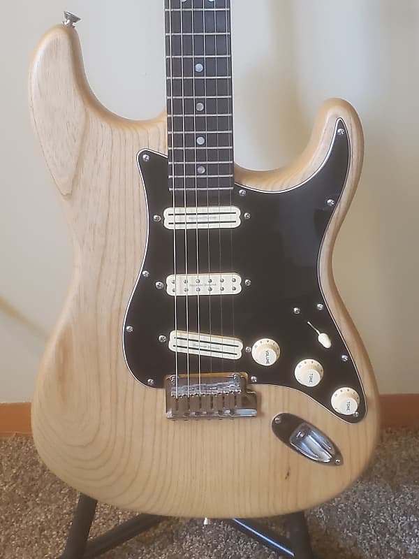 Fender American Deluxe Stratocaster 2012 - Natural ash body image 1