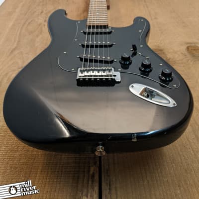 Vantage Stratocaster-Style Electric Guitar Black image 9