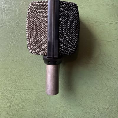 AKG D12 - Gearspace