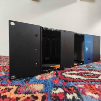 API 500-6B HC Lunchbox 6-Slot Powered 500 Series Frame 2011 - Present - Black image 3