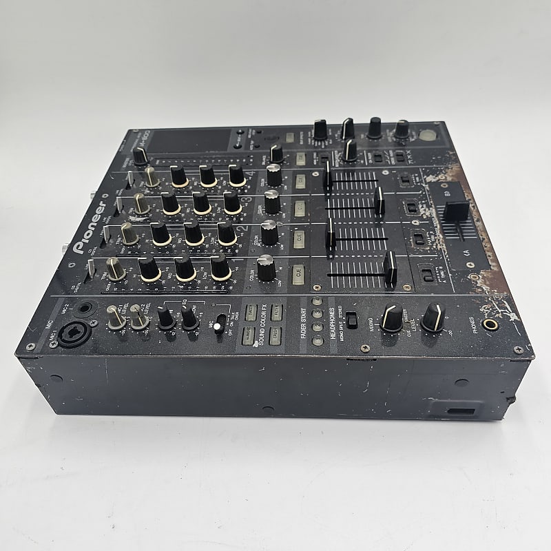 Pioneer DJM-800 4-Channel DJ Mixer With Effects