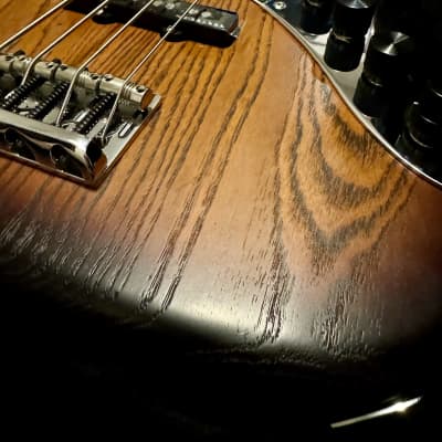 Fender American deluxe jazz bass V プリアンプ Fender American Deluxe Jazz Bass V プリアンプ