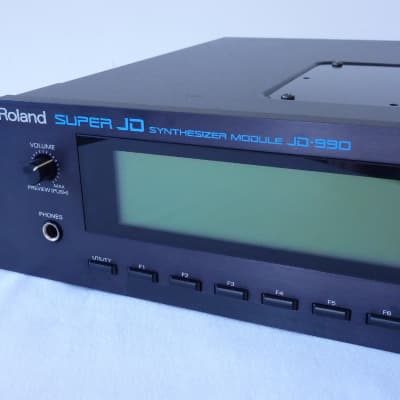 Roland JD-990 Rack Synthesiser