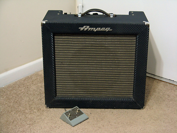 Ampeg reverberocket 212 hot sale