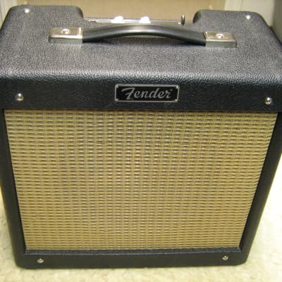 Fender Pro Junior 15-Watt 1x10