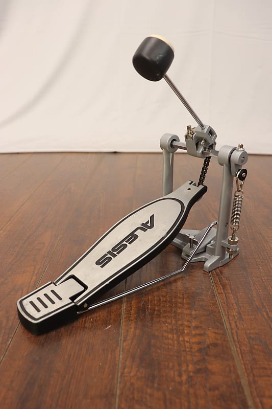 Alesis V2 Bass Kick Drum Pedal Reverb