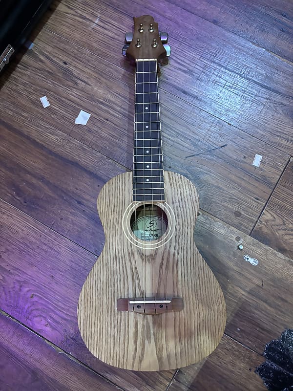 Samick Greg Bennett UK-60 Concert Ukulele image 1