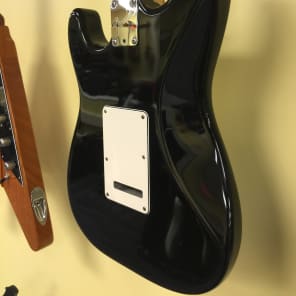 1989 Fender Stratocaster Plus Electric Guitar Black Strat Gold Lace Sensor image 18