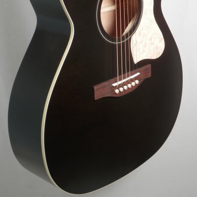 Art & Lutherie Legacy Faded Black Concert Hall Acoustic Guitar Solid Cedar Top (Model # 045563) image 6