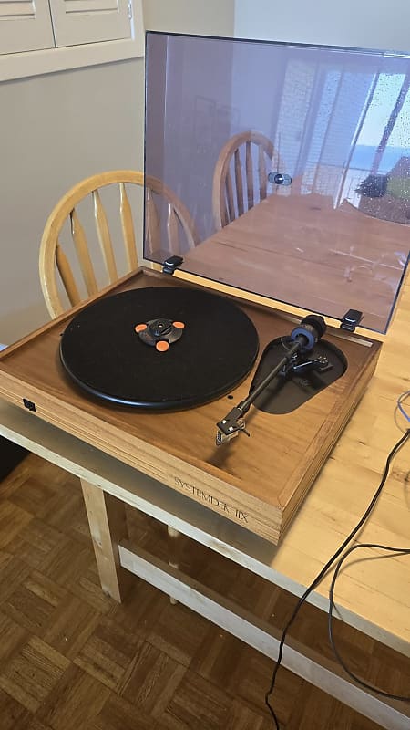 Systemdek IIX (Turntable)  			