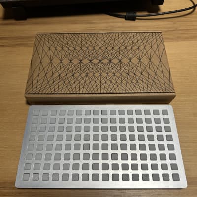 美品 monome grid 128 Monome One Twenty Eight Grid Controller - Perfect Circuit