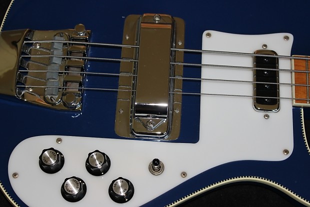 Azureglo rickenbacker 4001c64 online electric bass guitar