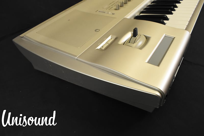 Korg Triton Studio 61-key Music Workstation in Very Good