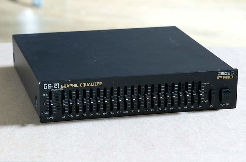 Boss Boss PRO ge21 graphic equalizer 21 bands 2 of them