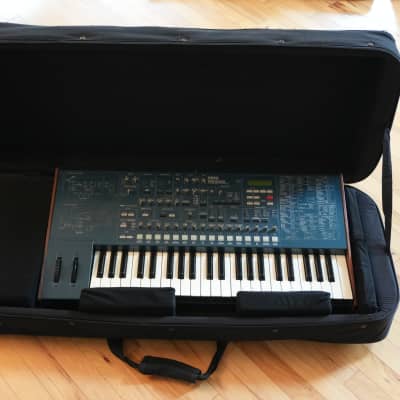 Korg MS2000 + High Quality Case