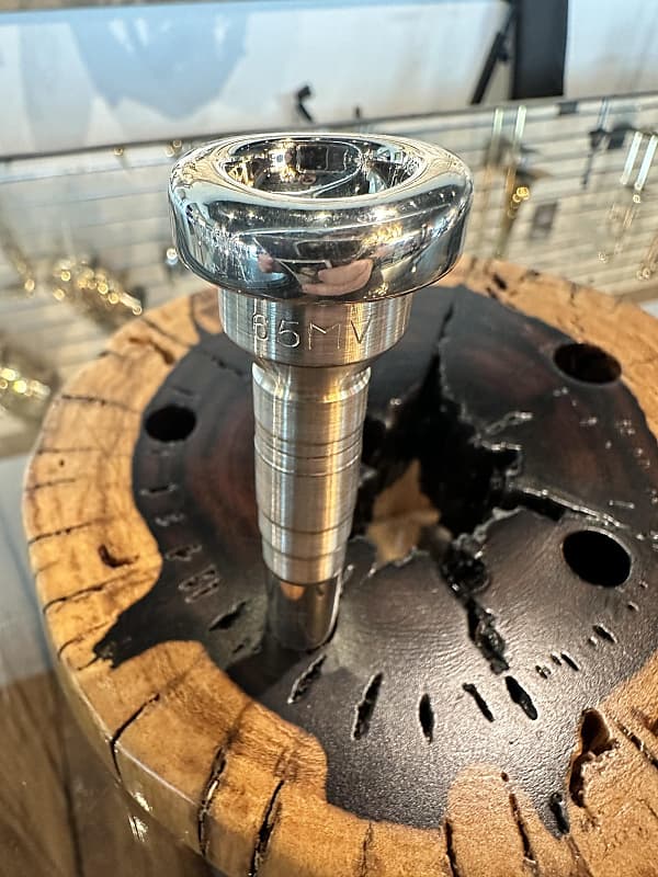 Wedge 65MV Trumpet Mouthpiece in Silver Reverb
