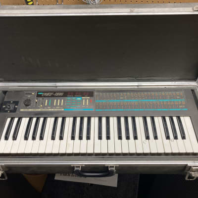 Korg Poly-800 1980s
