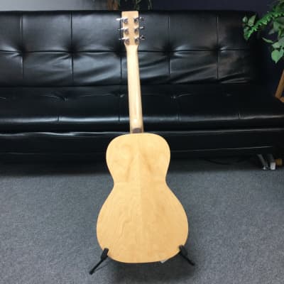ギター Norman Expedition Nat Folk Solid Spruce mqdefault.jpg