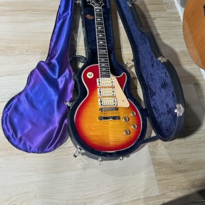 Gibson Les Paul Ace Frehley Signature 1998 - a stunning Cherry'burst example that is truly mint in all respects. image 13