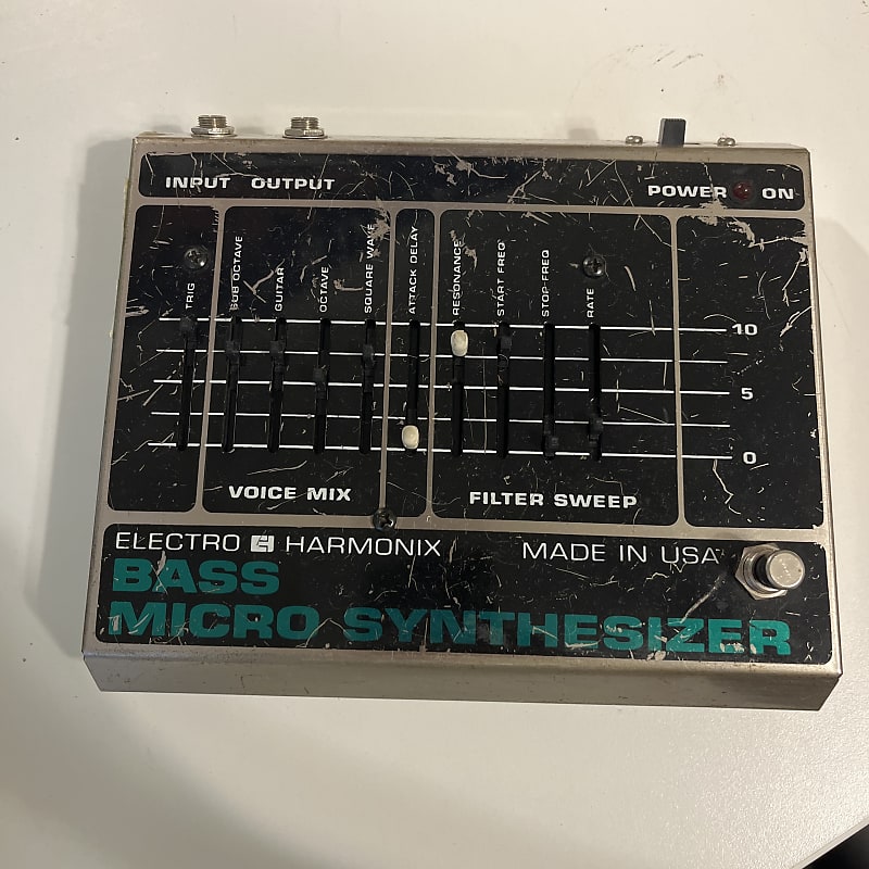 Electro-Harmonix Bass Micro Synthesizer