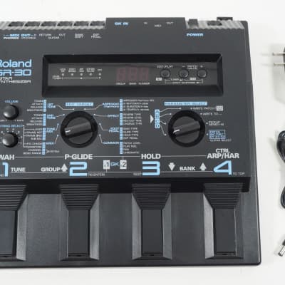 Roland GR-30 Guitar Synthesizer BOSS GR30 Effector w/ 100-240V PSU