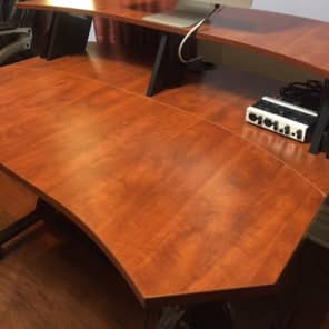Guitar Center Studio Desk 2015 Brown Black Reverb