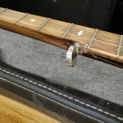 Leo Master 5 String Banjo with chip board case image 5