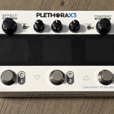 TC Electronic Plethora X3 TonePrint Multi-Effects Pedalboard | Reverb