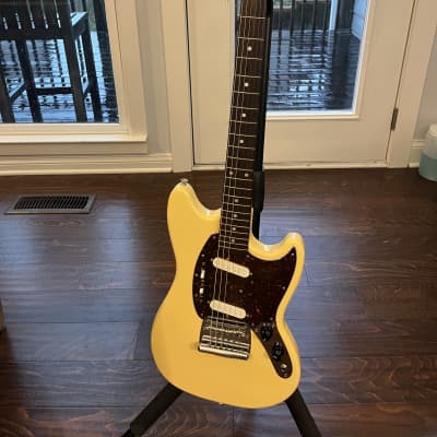 MIJ Fender Mustang Reissue image 1