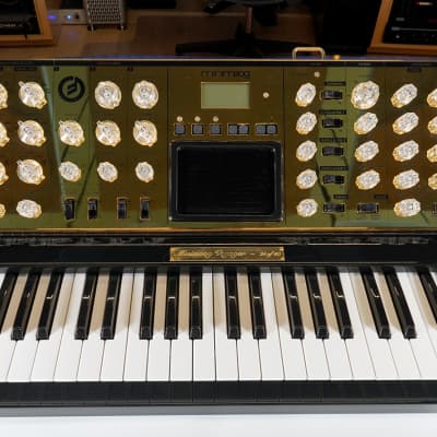 Moog Minimoog Voyager 10th Anniversary Gold Edition 44-Key Monophonic Synthesizer 2012 - Black / Gold