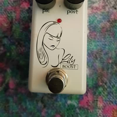Reverb.com listing, price, conditions, and images for red-witch-seven-sisters-lily