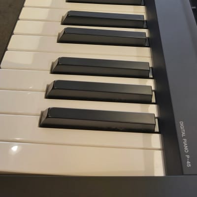Yamaha P-45 Digital Piano