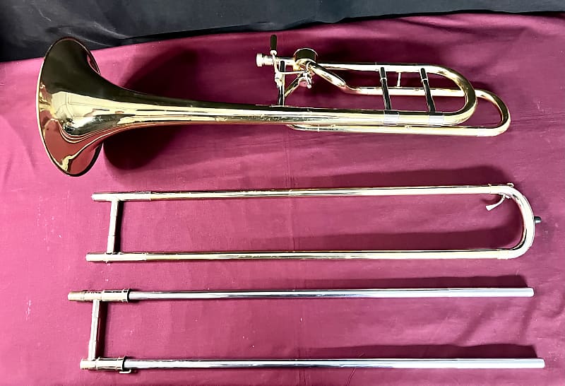 BESSON BE 944 Professional Sovereign Trombone W/ Hagmann BESSON BE 944 Professional Sovereign Trombone W/ Hagmann