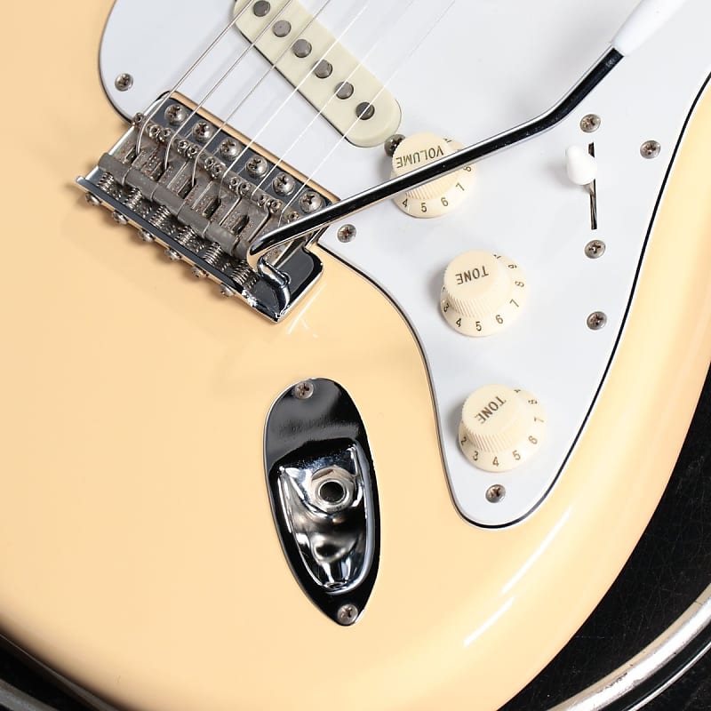 Fender japan Stratocaster イングウェイモデル 早弾きの漢「イングウェイ・マルムスティーン」モデルあります