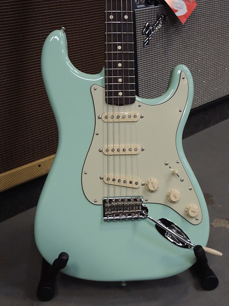 Fender Special Edition '60s Stratocaster® Lacquer - Mexican Made 2015 Surf  Green