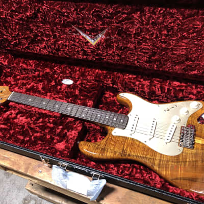 Fender Custom Shop Artisan Koa Stratocaster image 6