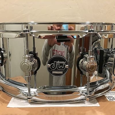 DW 5.5x14" Performance Series Chrome over Steel Snare Drum image 3