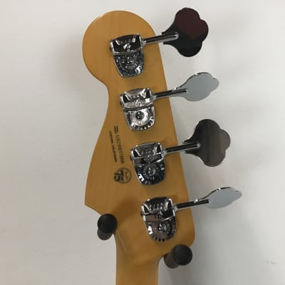 Used Fender AMERICAN ULTRA JAZZ BASS Bass Guitars White image 6
