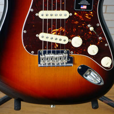 Fender American Professional II Stratocaster with Rosewood Fretboard - 3-Color Sunburst image 6