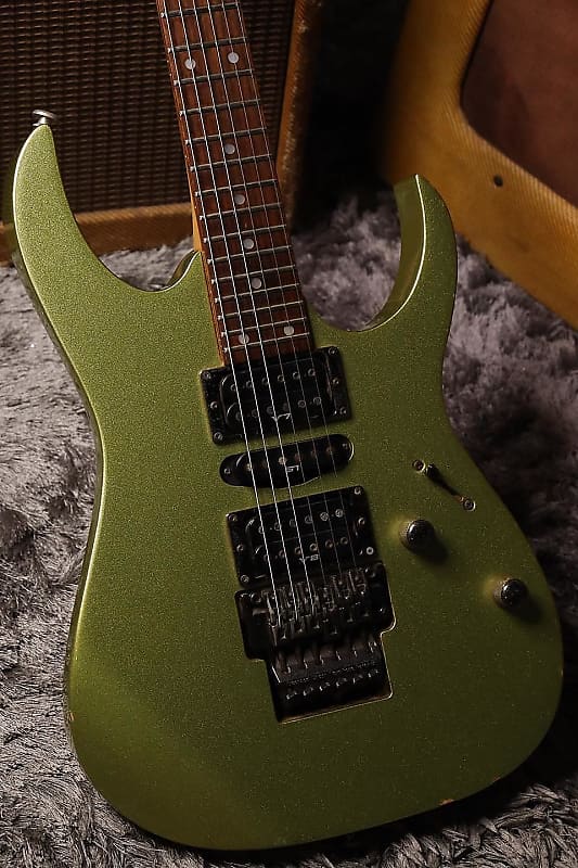 Ibanez RG570 HSH Sour Apple Sparkle 2000 Japan PU Tone Zone Reverb