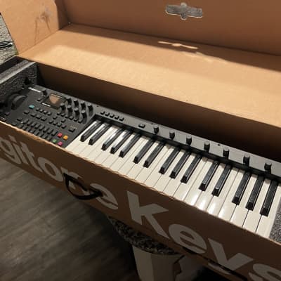 Elektron Digitone Keys 37-key Digital FM Synthesizer 2019 - Present - Black