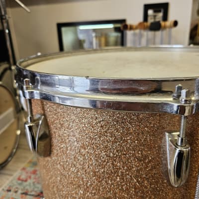 Gretsch Round Badge 'Name Band' Kit in Champagne Sparkle 22-16-13" image 13