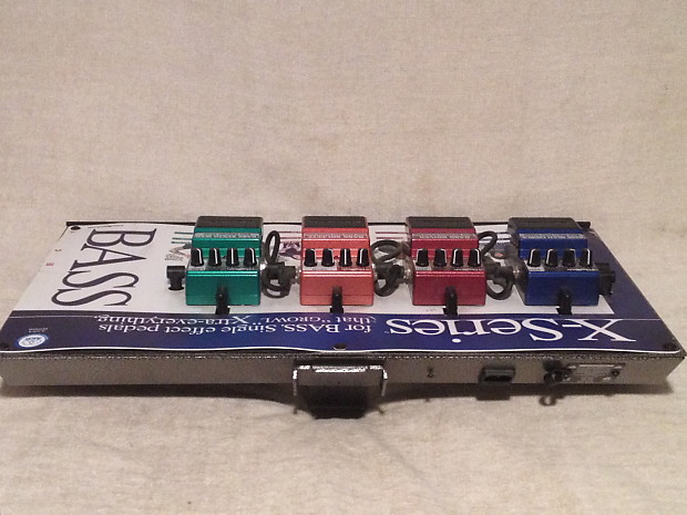 DIGITECH X Series Powered Pedal Board Display + Multi Chorus