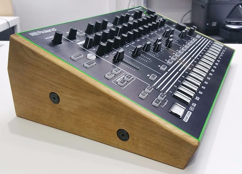 Solid Oak stand for the Roland AIRA TR-8 Rhythm Performer from