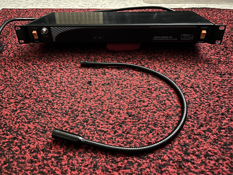 Juice Goose Rack Power 100 Unit w/ LED Gooseneck Lamp Reverb