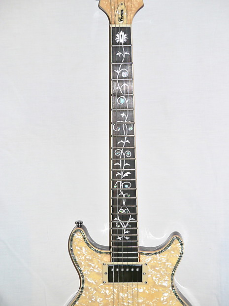Daisy rock venus guitar online