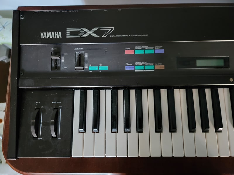 Yamaha DX7 Digital FM Synthesizer image 1