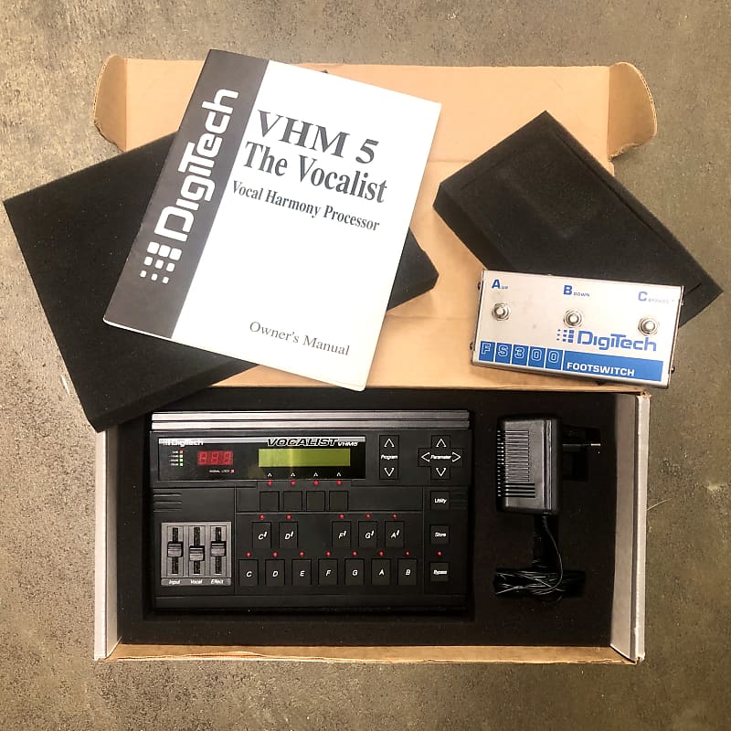 DigiTech Vocalist VHM5 vocal harmony processor with DigiTech Reverb