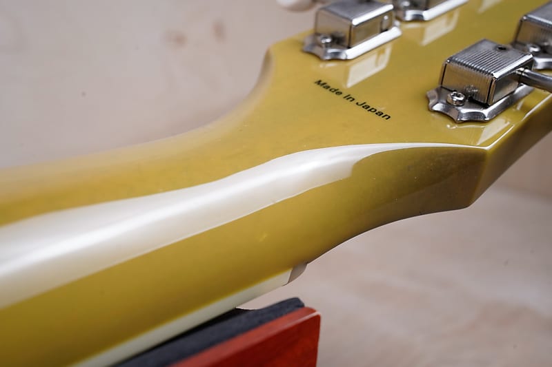 Tokai Love Rock LSS104 2015 See-Through Yellow Single Cut Tokai Love Rock LSS104 2015 See-Through Yellow Single Cut