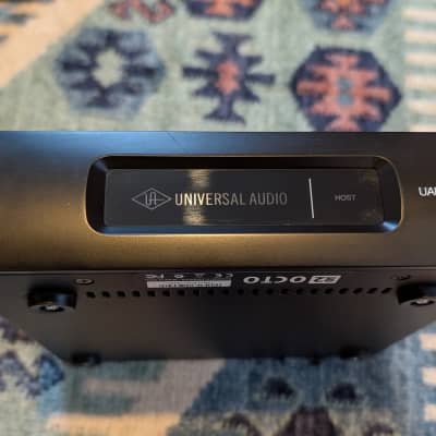 Universal Audio UAD-2 Satellite Thunderbolt OCTO